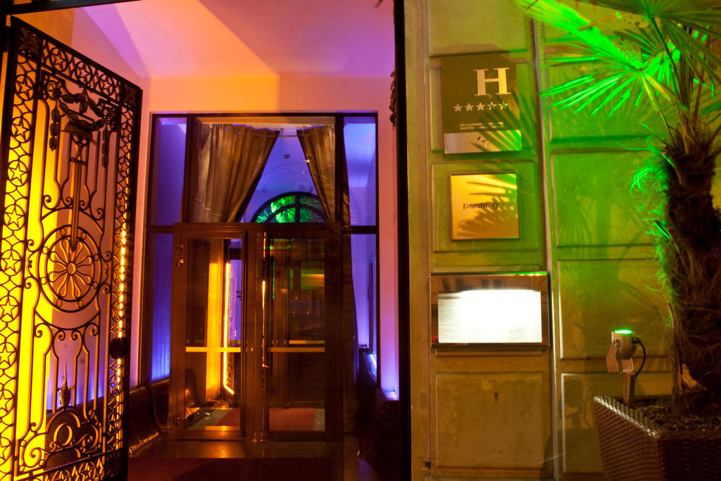 Pershing Hall Paris Bagian luar foto
