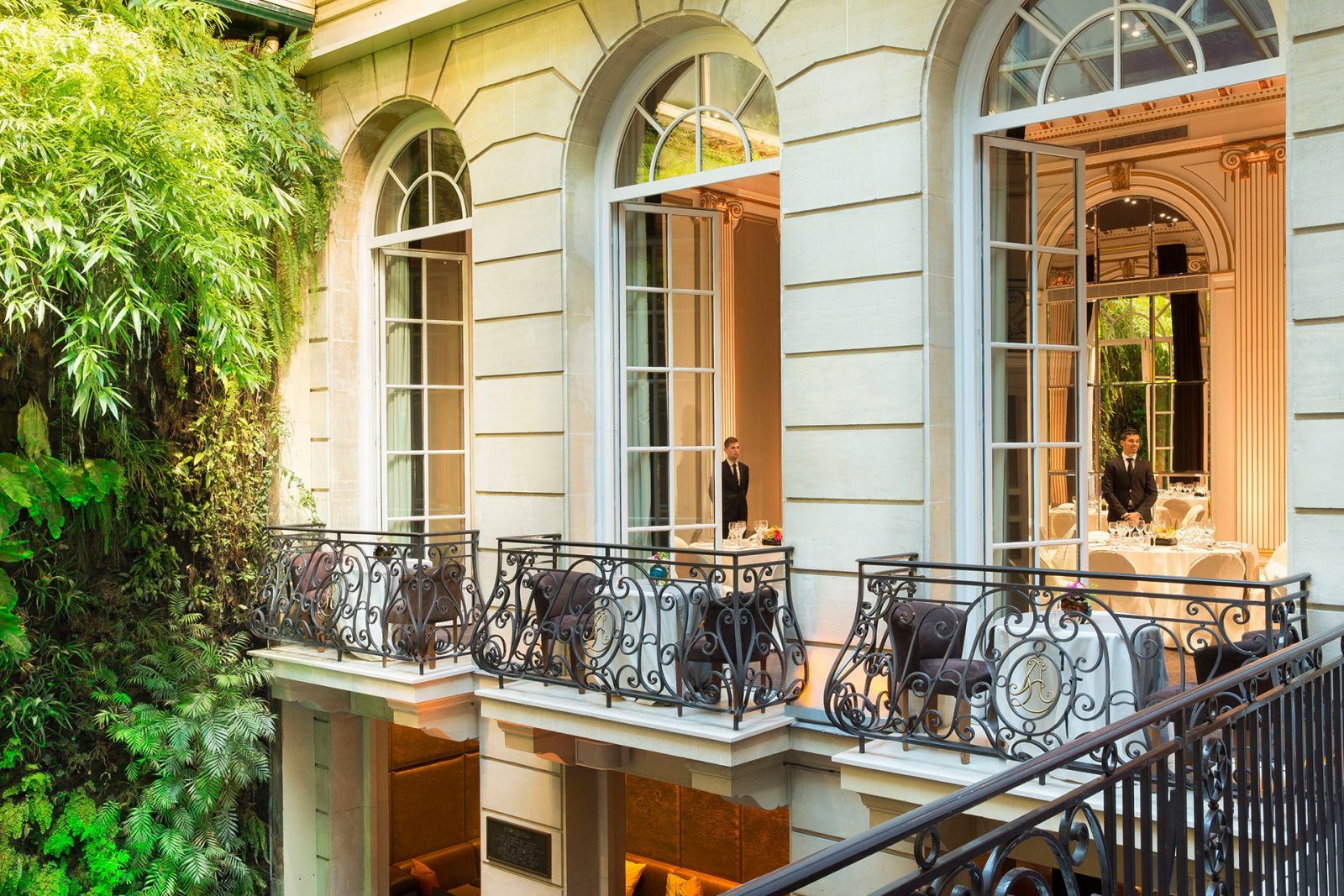 Pershing Hall Paris Bagian luar foto